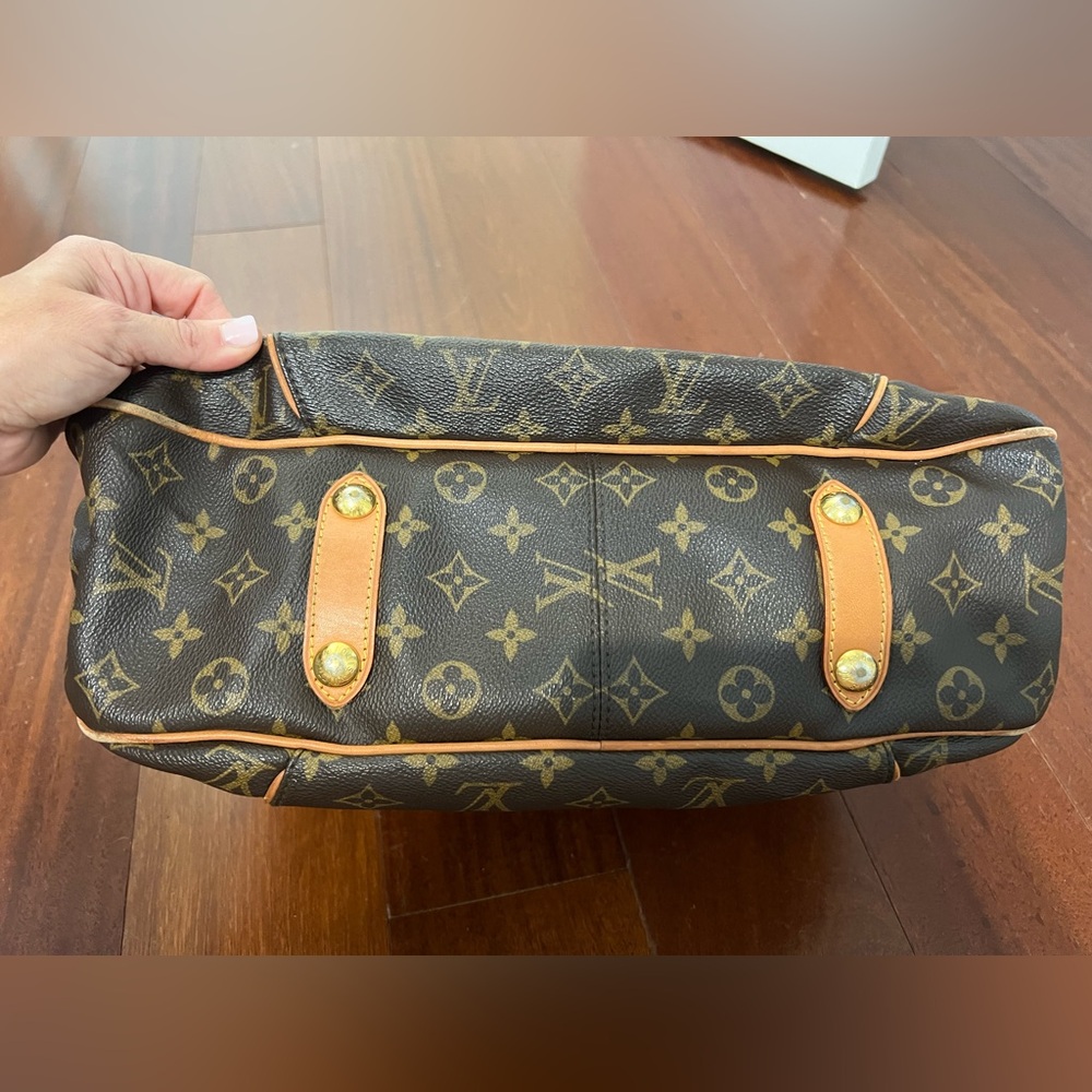 Louis Vuitton Galliera PM Monogram – Discontinued – Priced to Reflect Wear - Picture 5 of 8